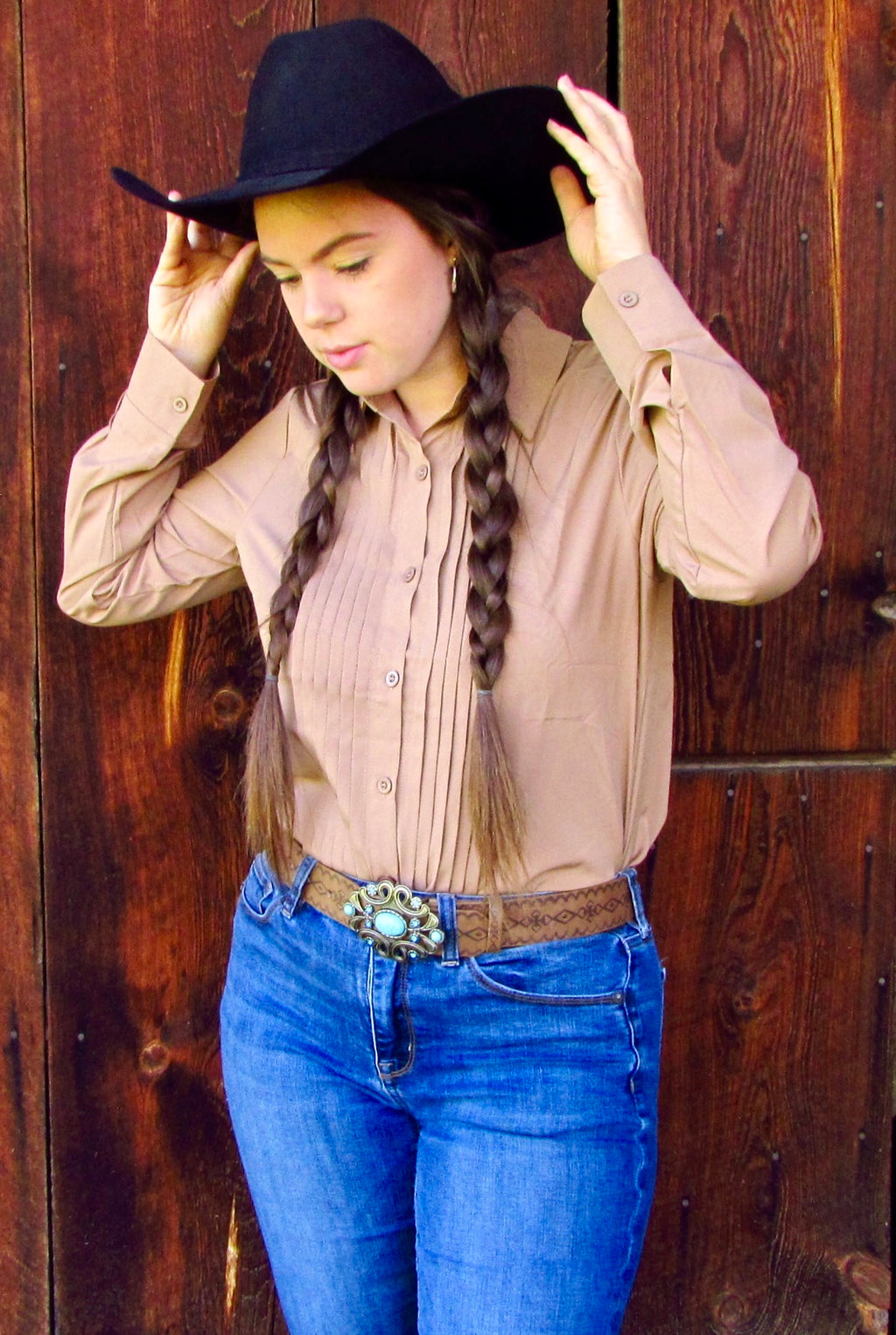 Sandy Sweetheart Button Up